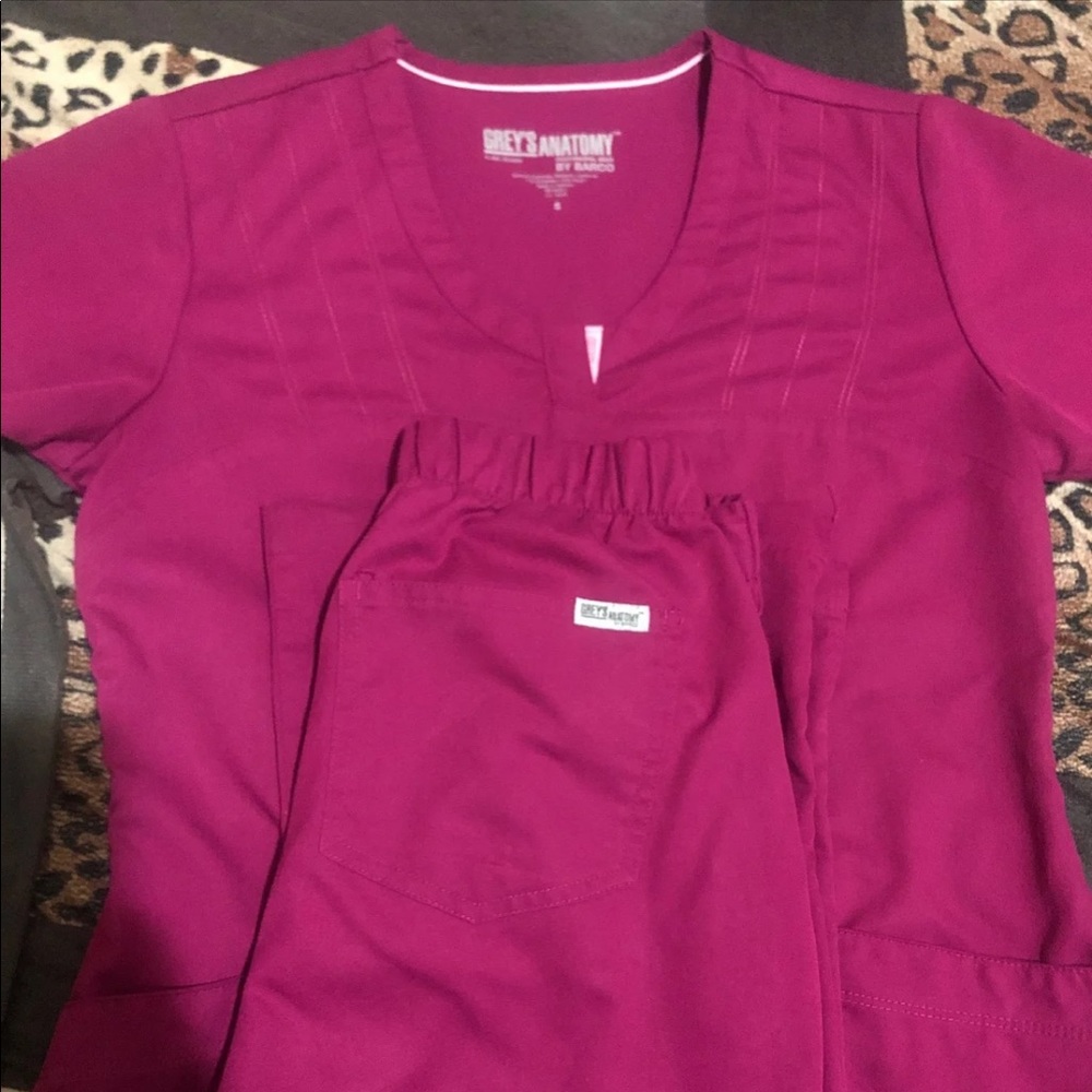 Greys anatomy scrub set. Small. Gently used
